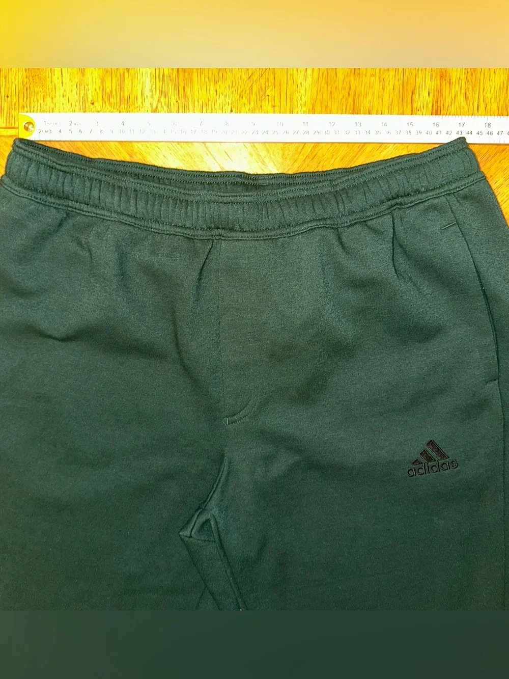 Adidas Fleece Tapered Pants Men’s Size XL Green Zip Ankles Logo Drawstrings